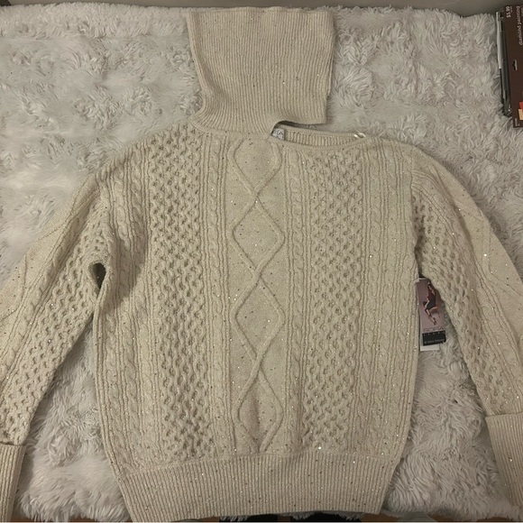 Knit sweater - Picture 1 of 5